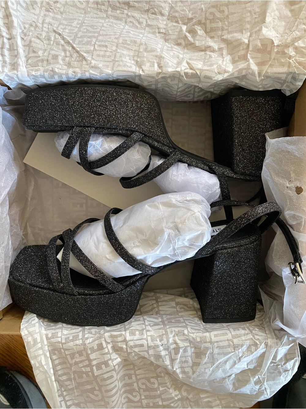 NEW!!Steve Madden Black Glitter Platform Heeled Sandals 9
